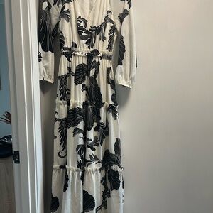 Elegant Black and White Floral Maxi Dress